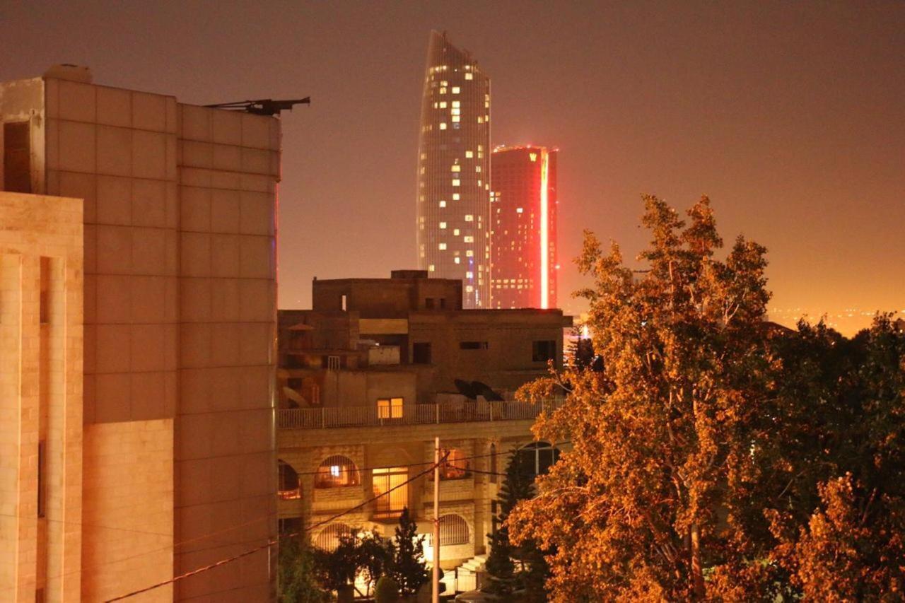 Aqarco Shmeisani Apartments Amman Exterior photo